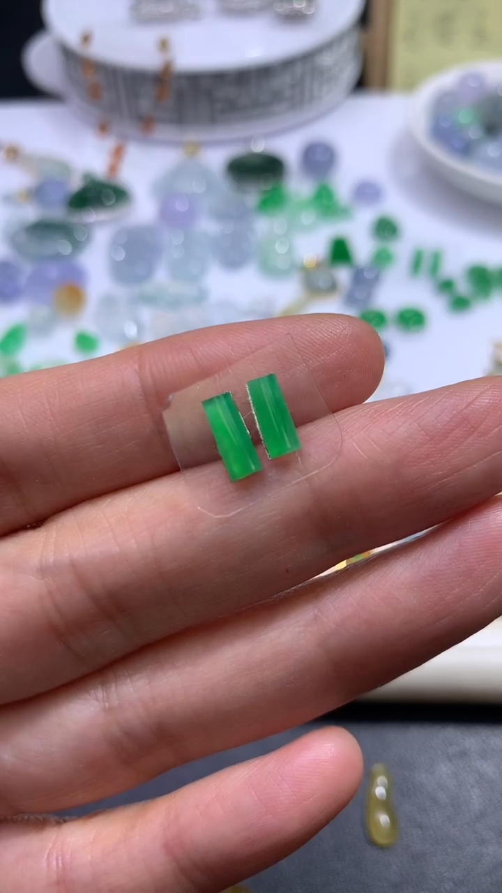 未镶嵌定制翡翠未镶嵌 定制翡翠