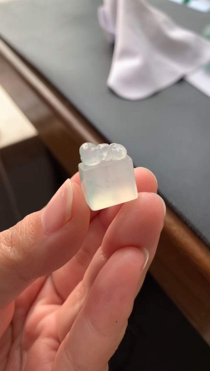 【闪购商品】定制翡翠未镶嵌翡翠