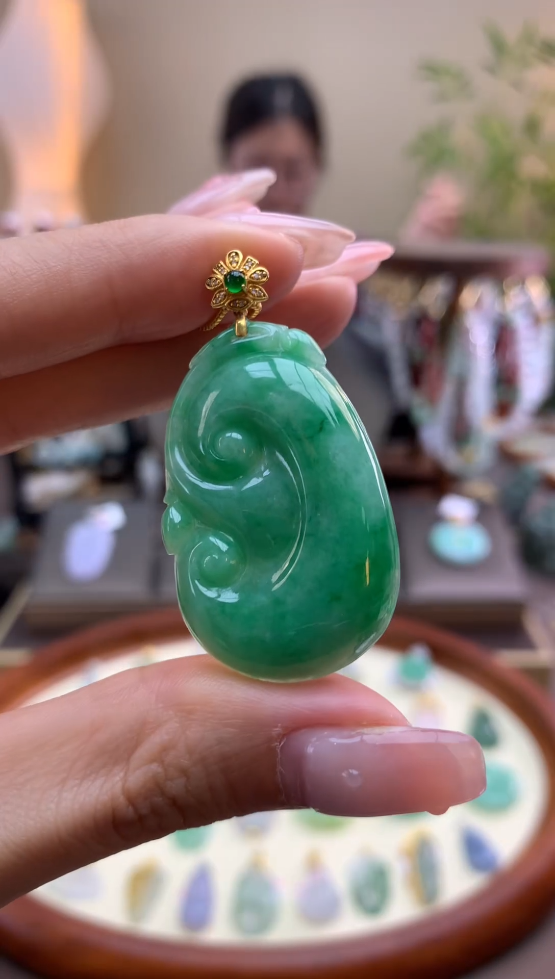 【闪购商品】翡翠颈饰18K金镶嵌如意