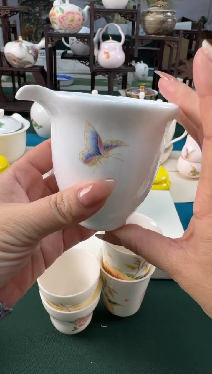 【闪购商品】瓷器 ······.......