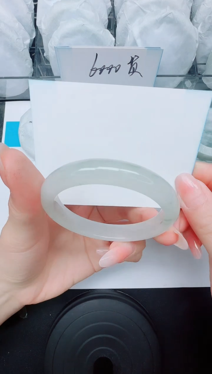 石英质玉手镯未镶嵌64/52.4