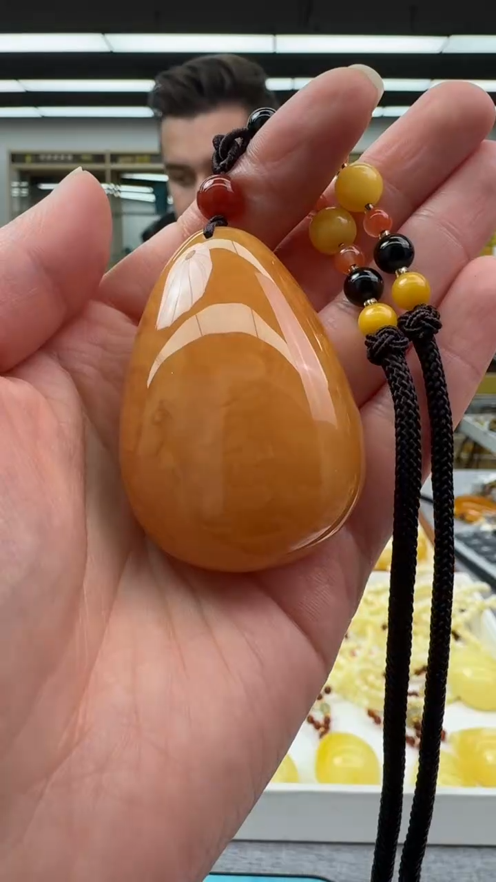 【闪购商品】琥珀颈饰未镶嵌秒拍号529