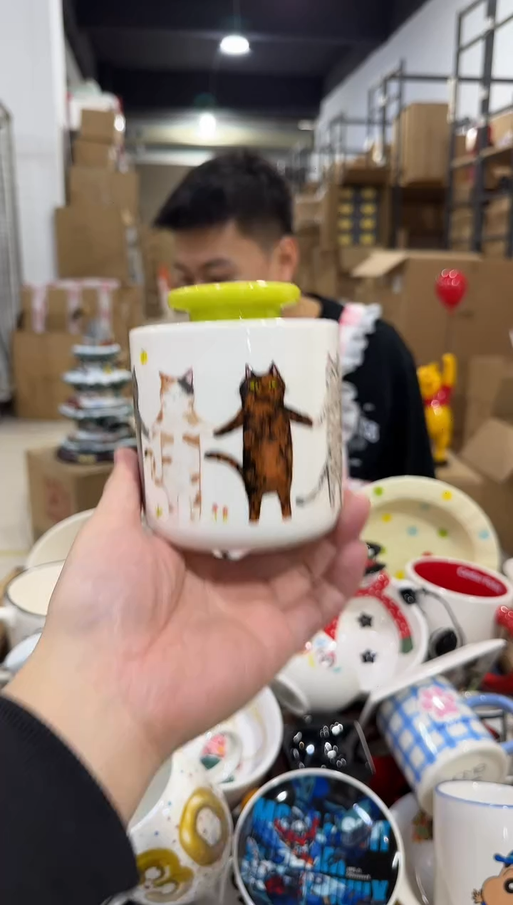 瓷片猫猫收纳罐  