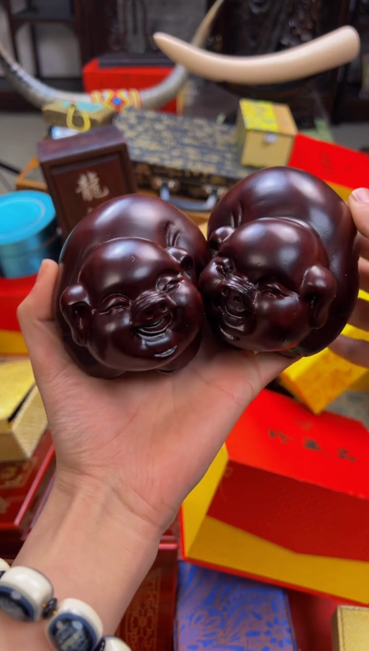 【闪购商品】木—————————————福猪