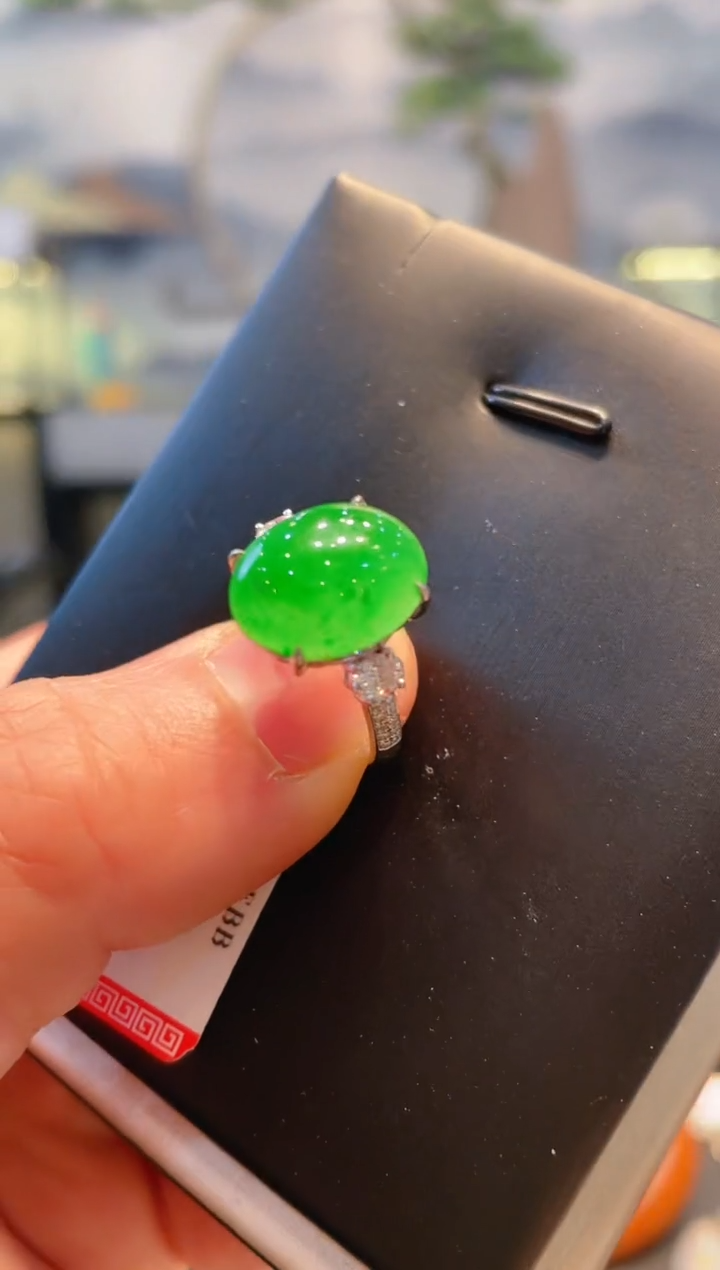 【闪购商品】翡翠颈饰18K金镶嵌A103戒指