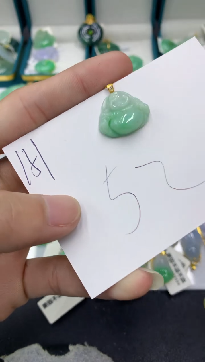 【闪购商品】翡翠颈饰18K金镶嵌翡翠