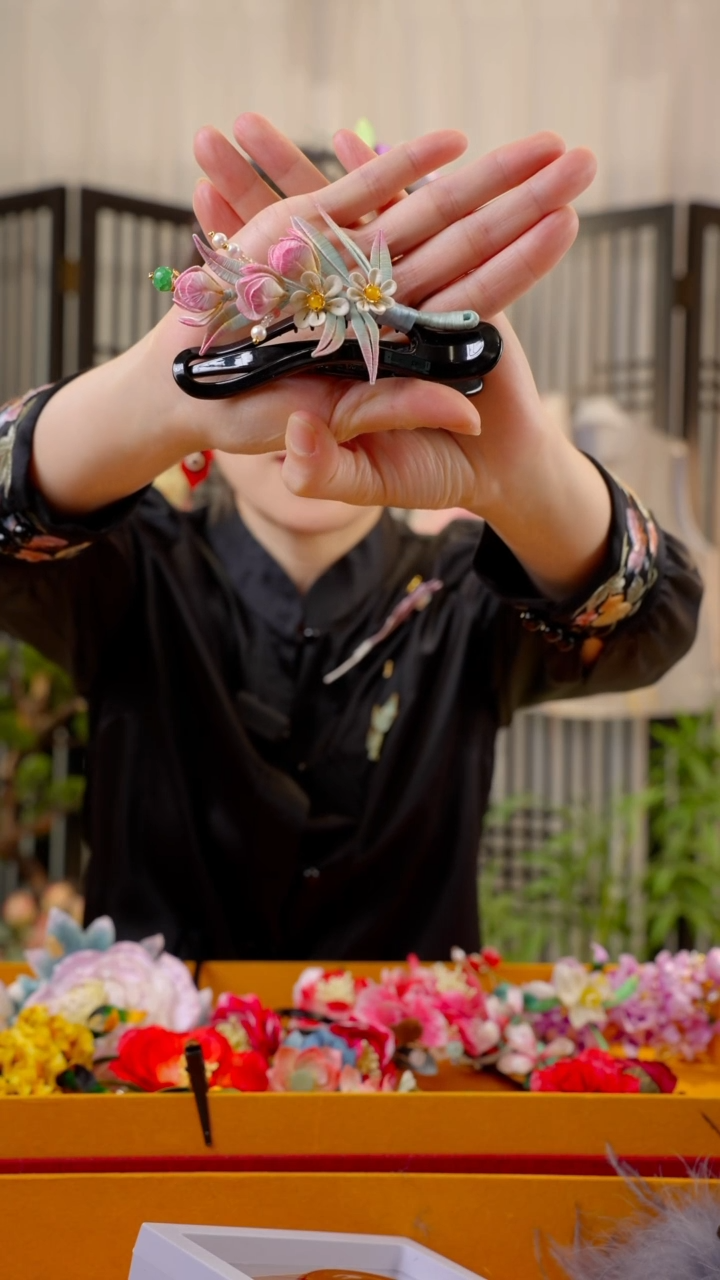 织绣柠*非遗苏绣绒花手工饰品