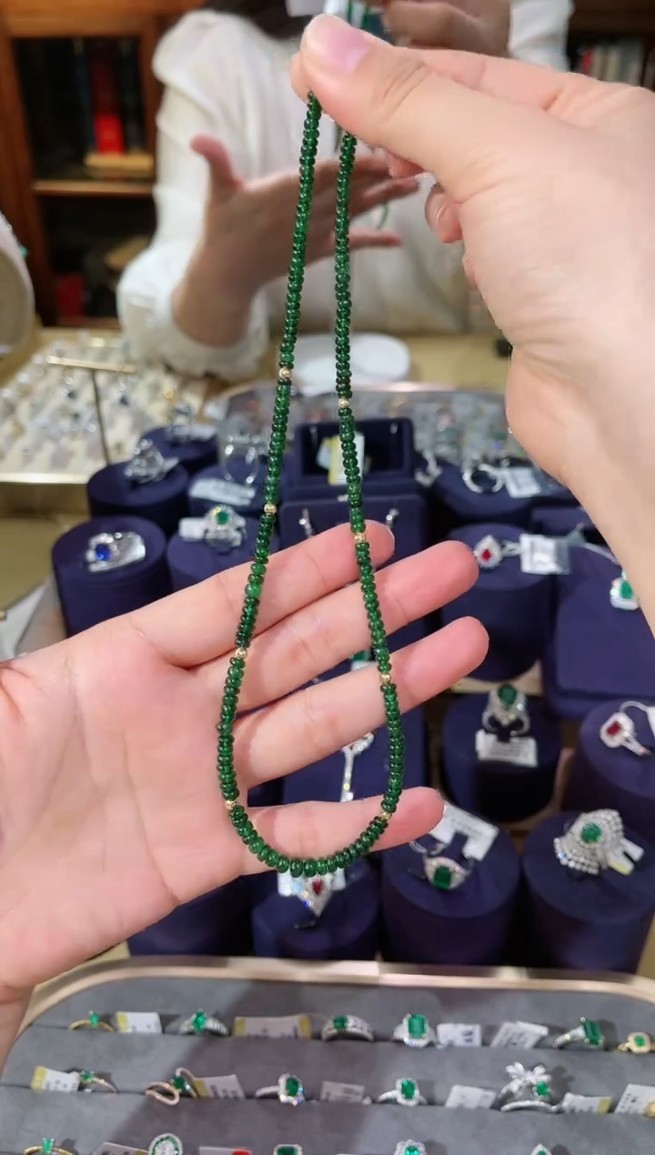 【闪购商品】石榴石项链18K金镶嵌沙弗莱项链