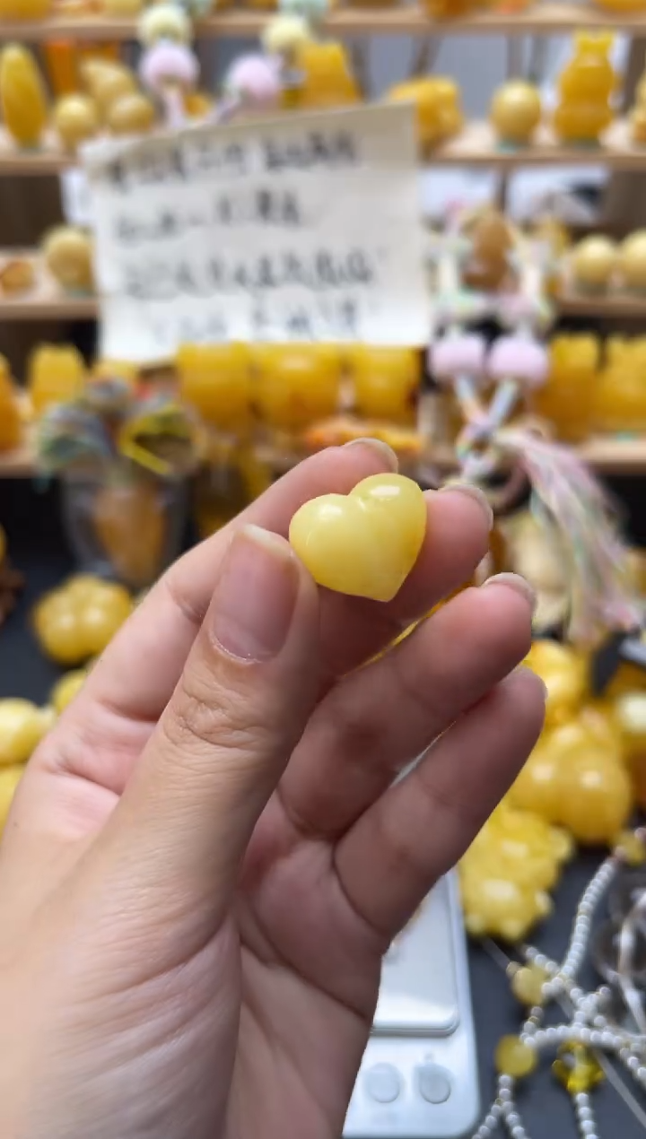 琥珀未镶嵌珠宝奇石074琥珀蜜蜡微瑕