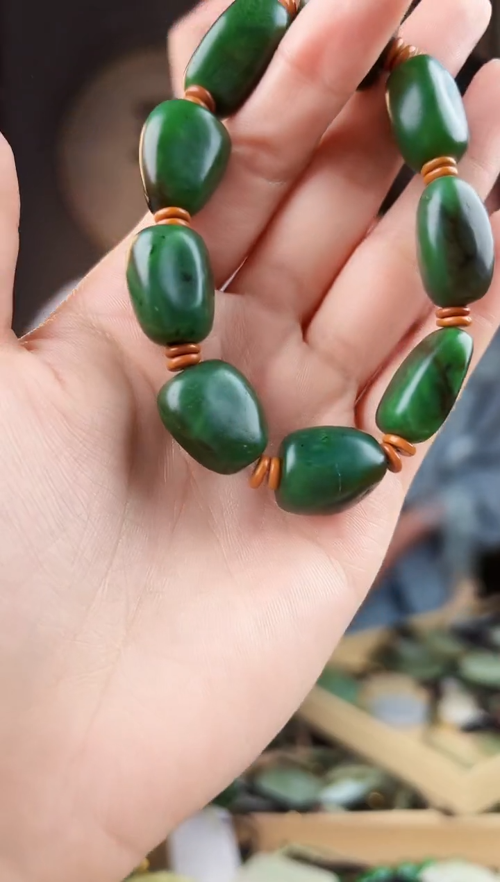 颈饰未镶嵌和田玉拍一发一，多样性发货