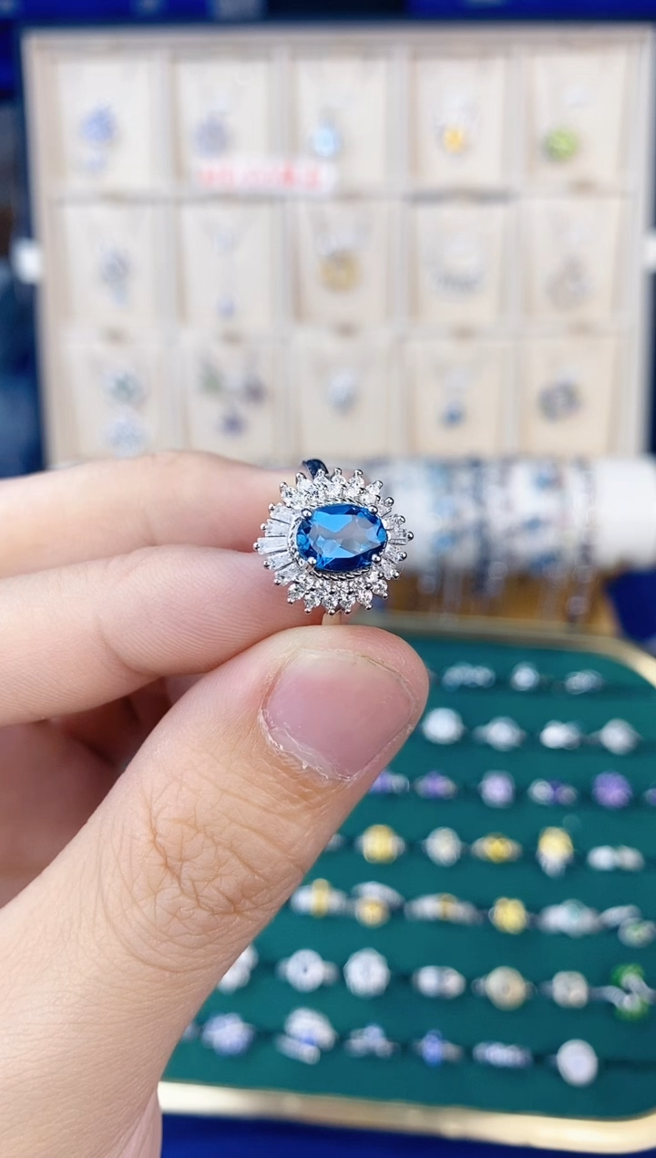 【闪购商品】托帕石戒指银S925镶嵌带证书