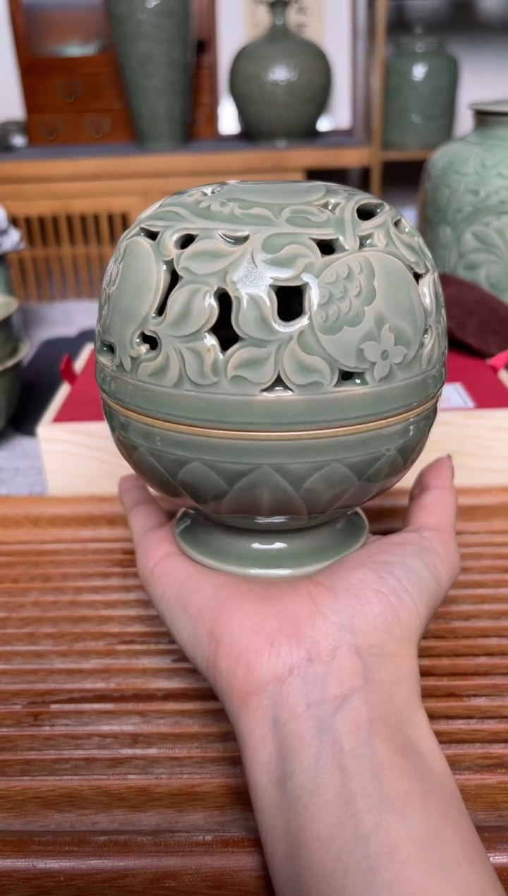 【闪购商品】其他仰山 纯手工秘色镂空香薰炉  石榴纹