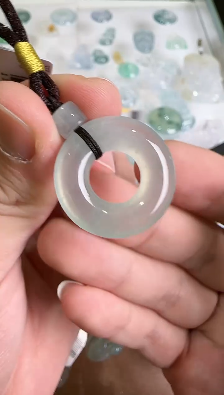 【闪购商品】翡翠吊坠(不含链)未镶嵌