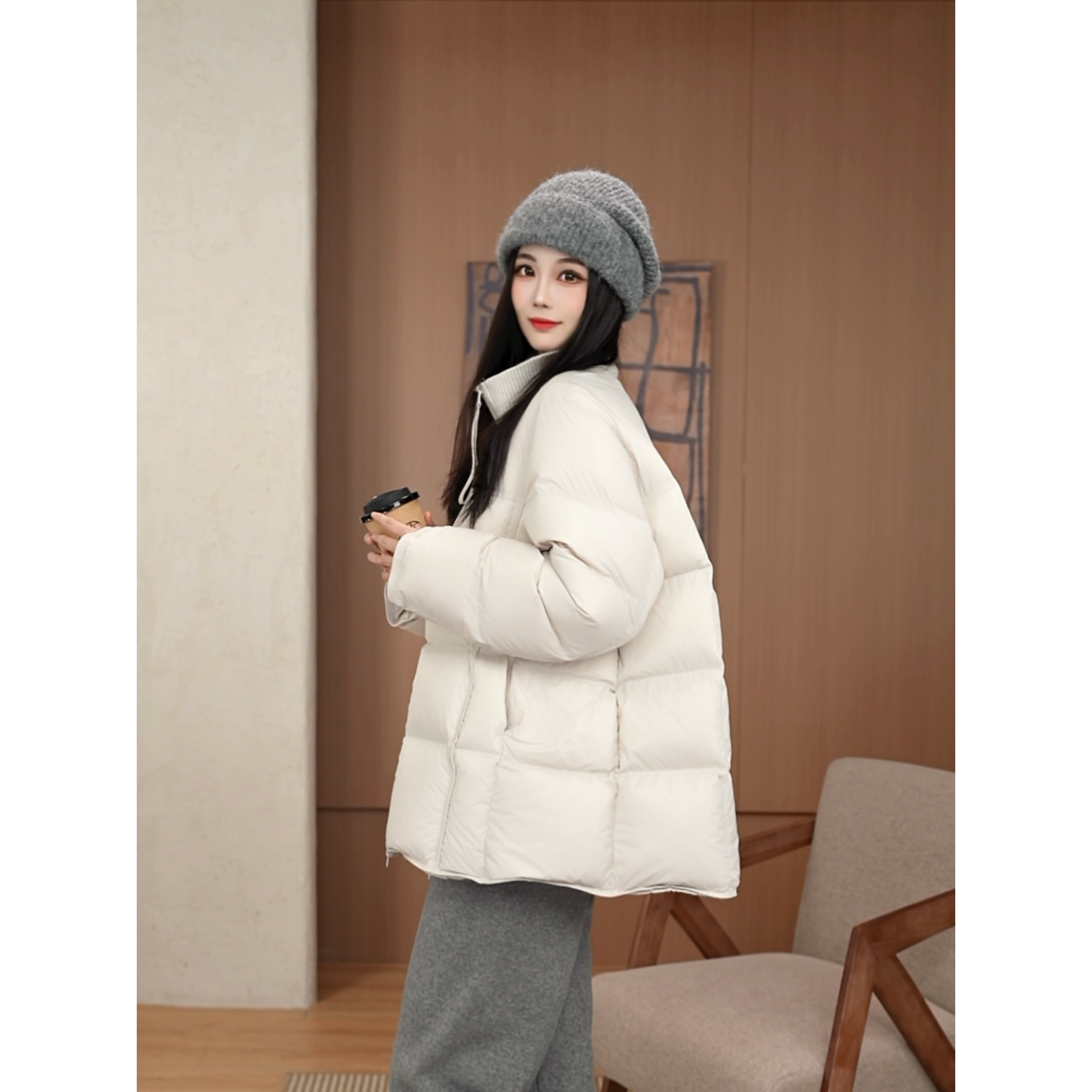 2025新国标90白鸭绒安心绒针织冬季云朵款时尚休闲保暖羽绒服