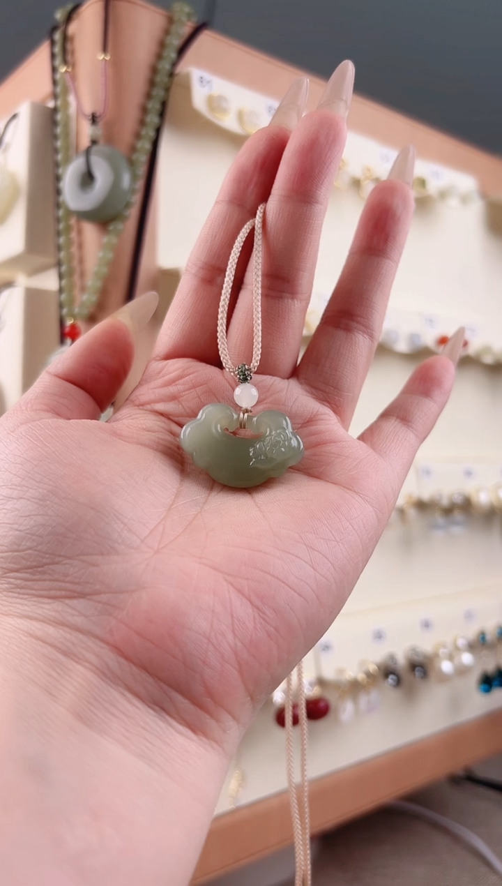 【闪购商品】和田玉吊坠(不含链)未镶嵌8