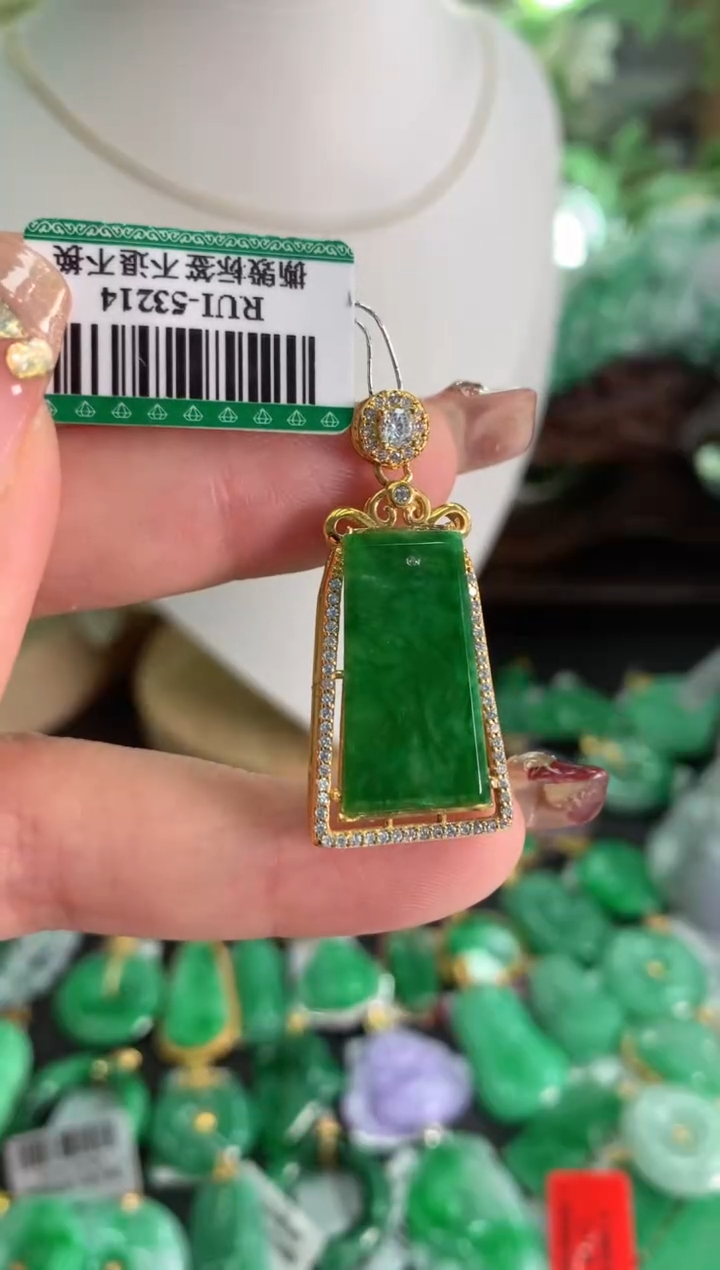 【闪购商品】翡翠吊坠(不含链)银S925镶嵌挂件