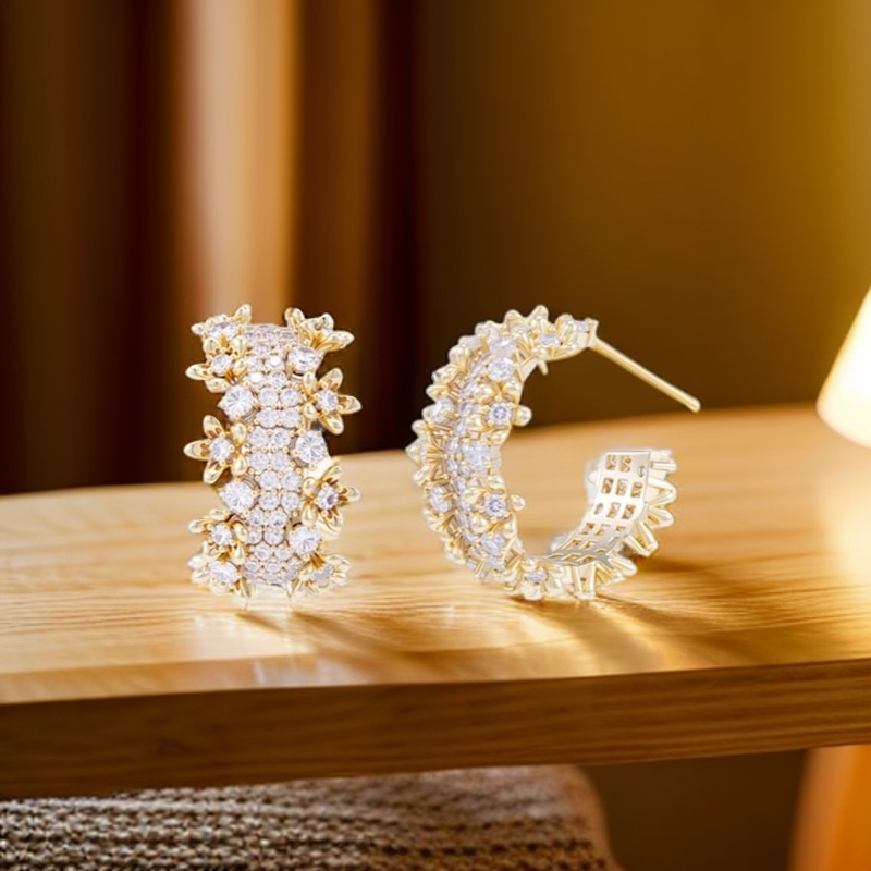 合金锆石耳饰 冬季新款镂空繁花边闪亮锆石C形耳钉