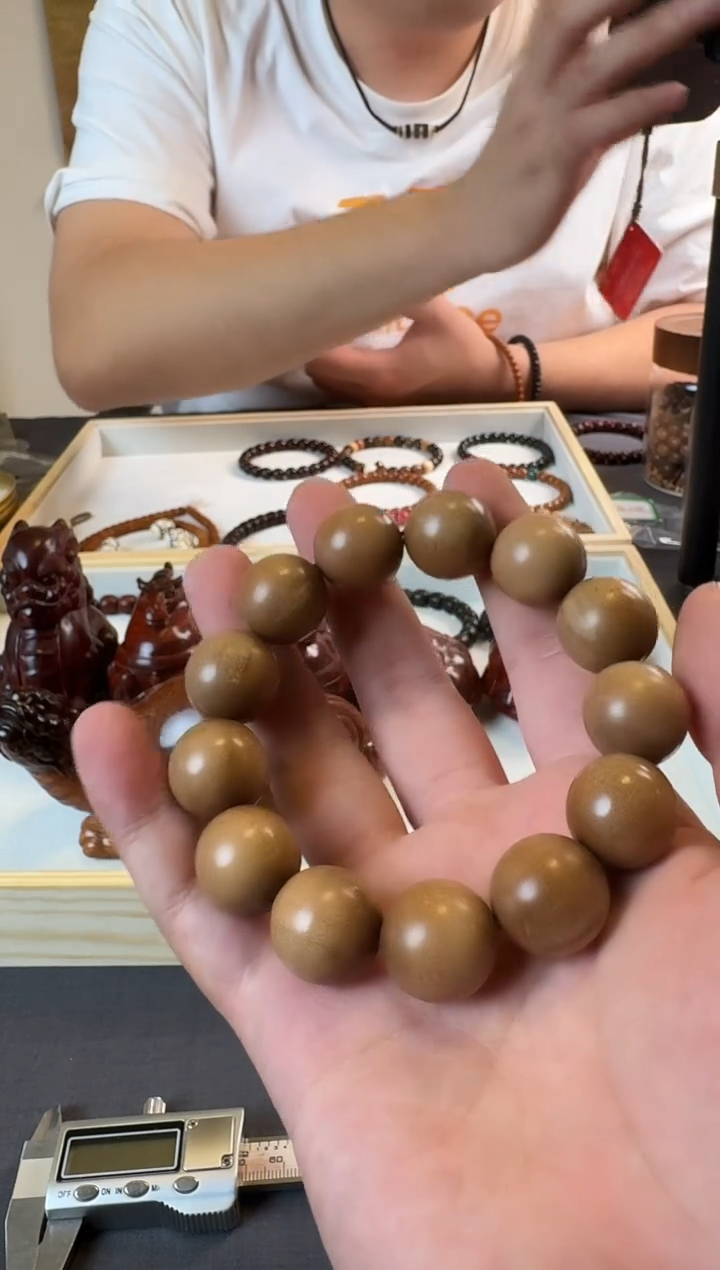 檀香木手串/手链老山檀香18mm手串