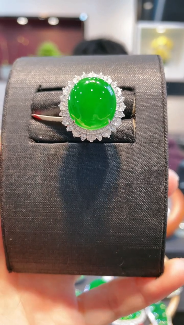 【闪购商品】翡翠颈饰18K金镶嵌A117天然A货翡翠两用款戒指