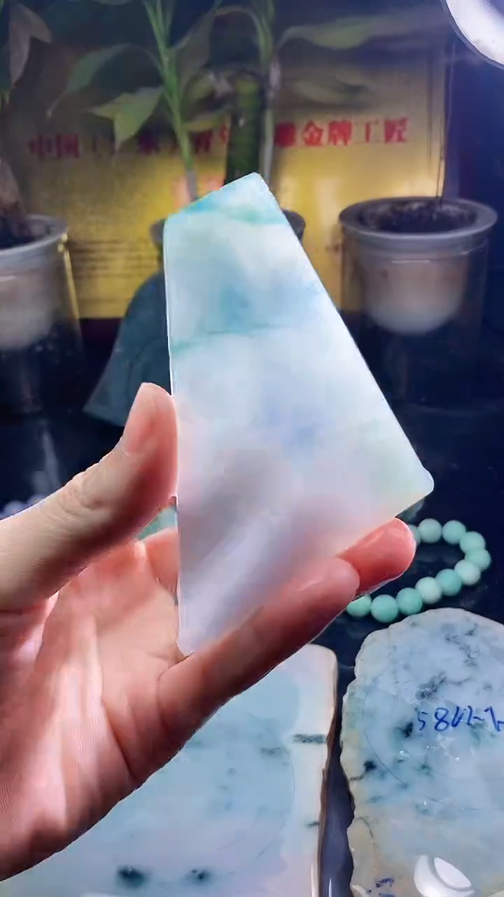 未镶嵌挂件翡翠小雨240