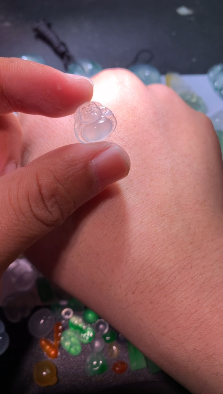 【闪购商品】翡翠颈饰未镶嵌佛公