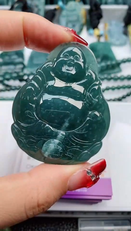 【闪购商品】翡翠颈饰未镶嵌           