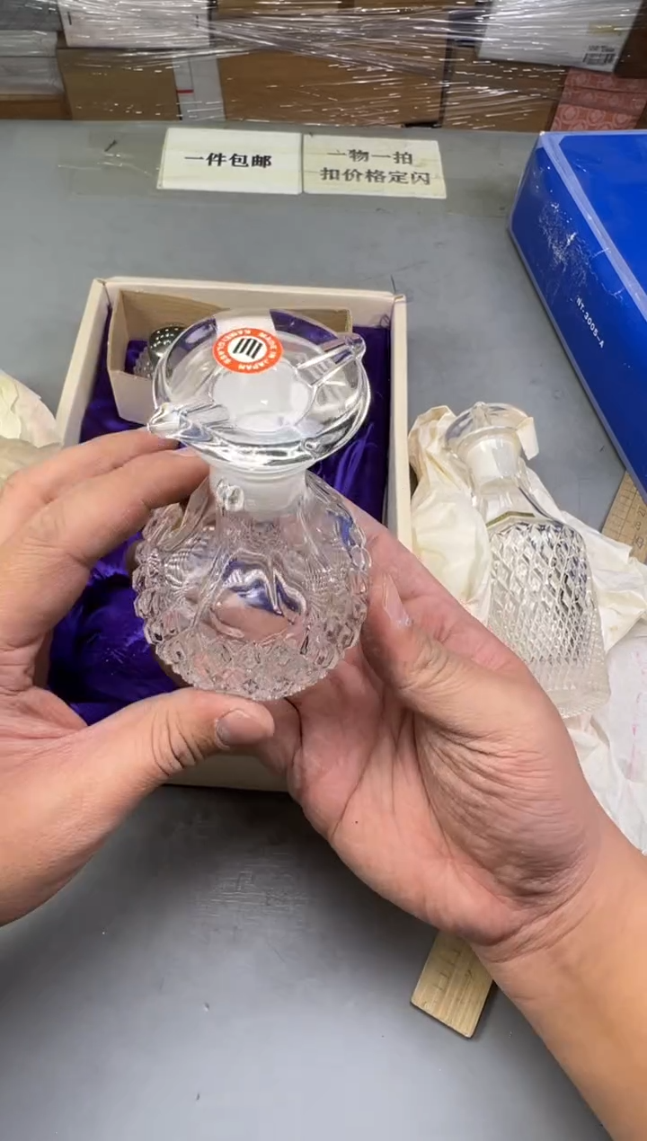 瓷片小**蝶883中古产品，默认微瑕，谨慎参拍