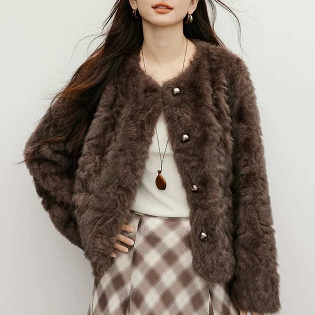 毛毛衣圆领短款皮毛一体女2025冬皮草小个子夹克外套