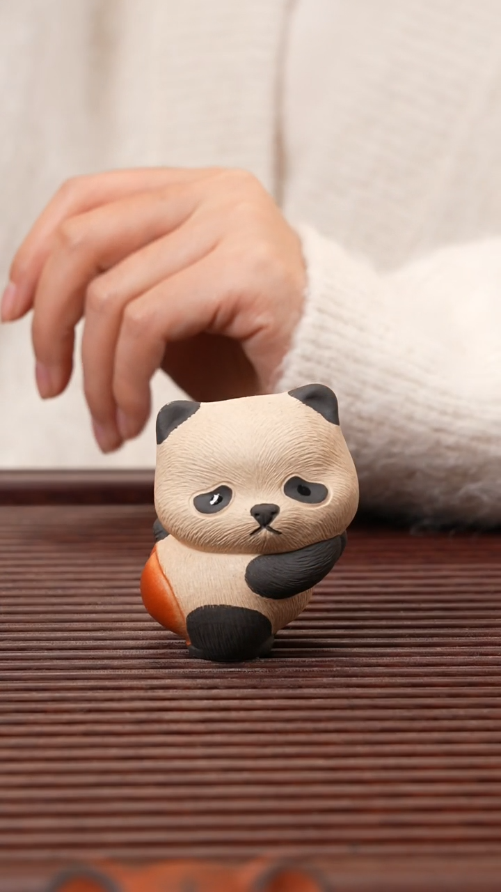 【闪购商品】紫砂茶宠一腚红 （熊猫）