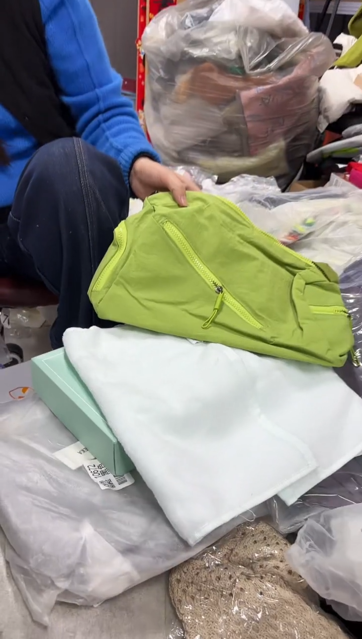 PU上车啦 宝宝们抓紧时间去下方链接拍吧发两套毛巾