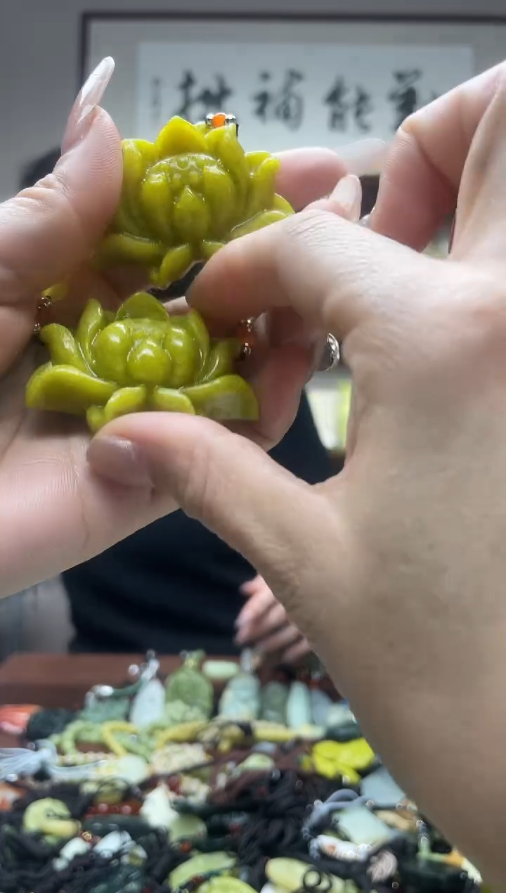 未镶嵌岫玉吊坠多样性发货拍一发一