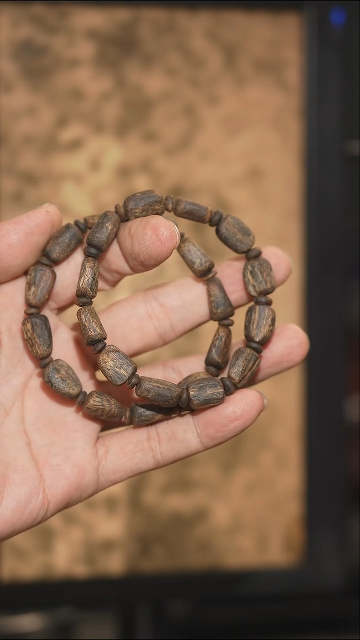 手串沉香海南绿奇楠沉水树心油随型单圈手串10克 多样性发一