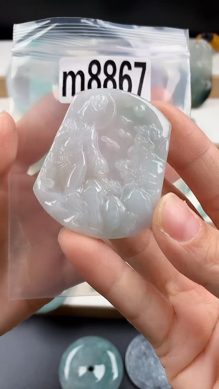 颈饰未镶嵌翡翠天然翡翠吊坠挂件