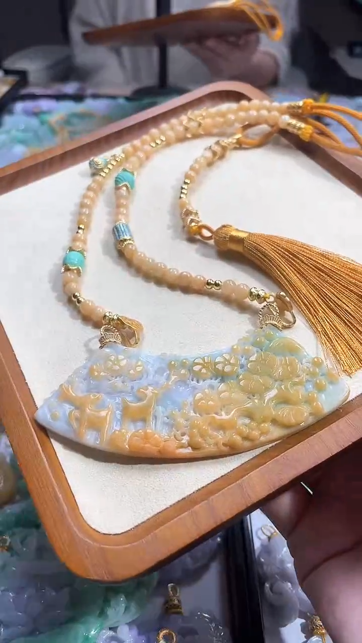 【闪购商品】翡翠颈饰未镶嵌吊坠