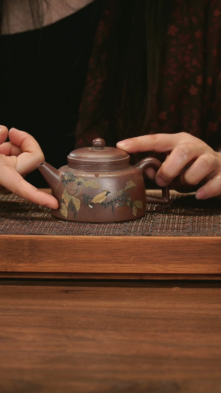 【闪购商品】紫砂茶壶 徳钟 紫泥柴烧 带泥绘