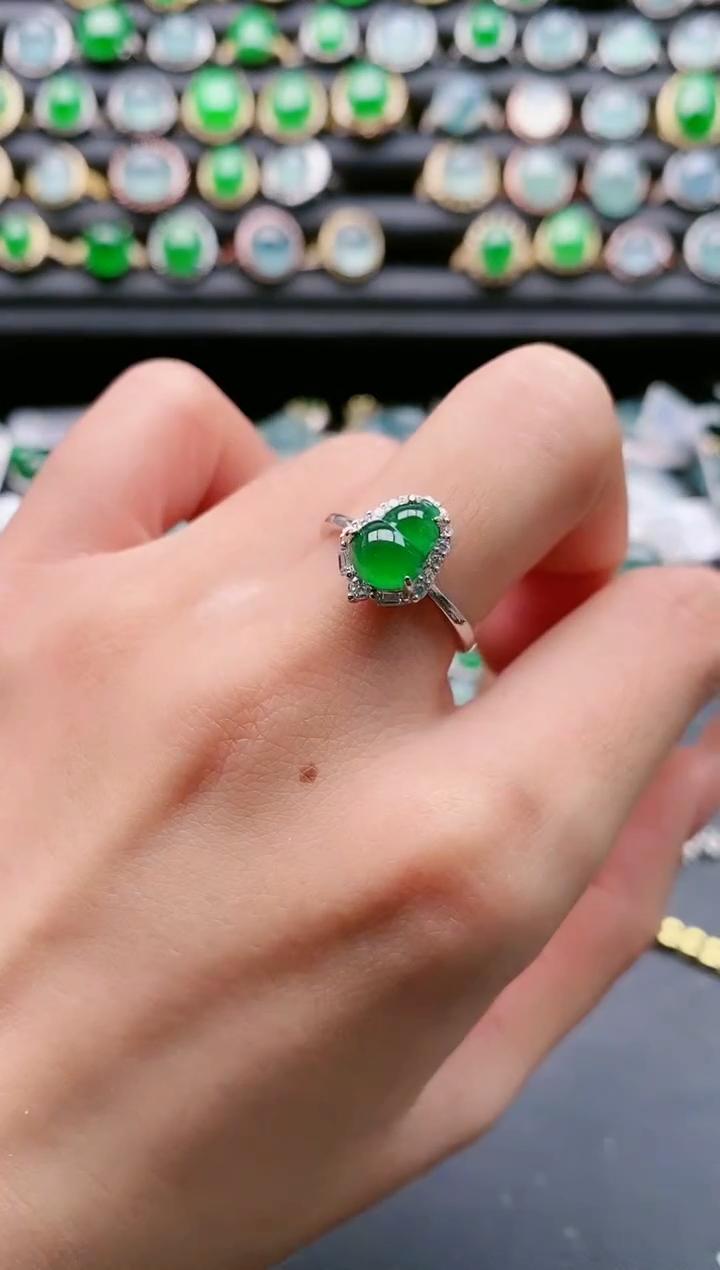 【闪购商品】翡翠戒指银S925镶嵌11111