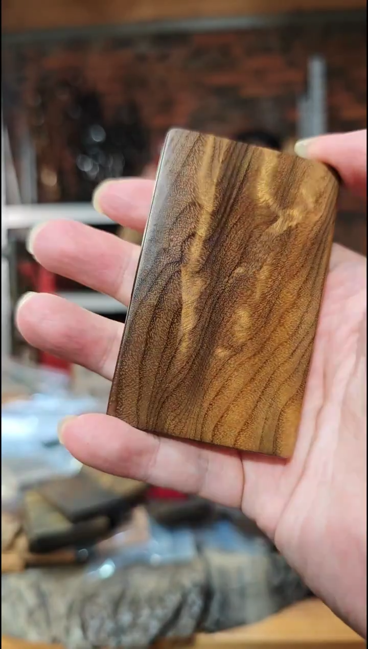 金丝楠无事牌手把件