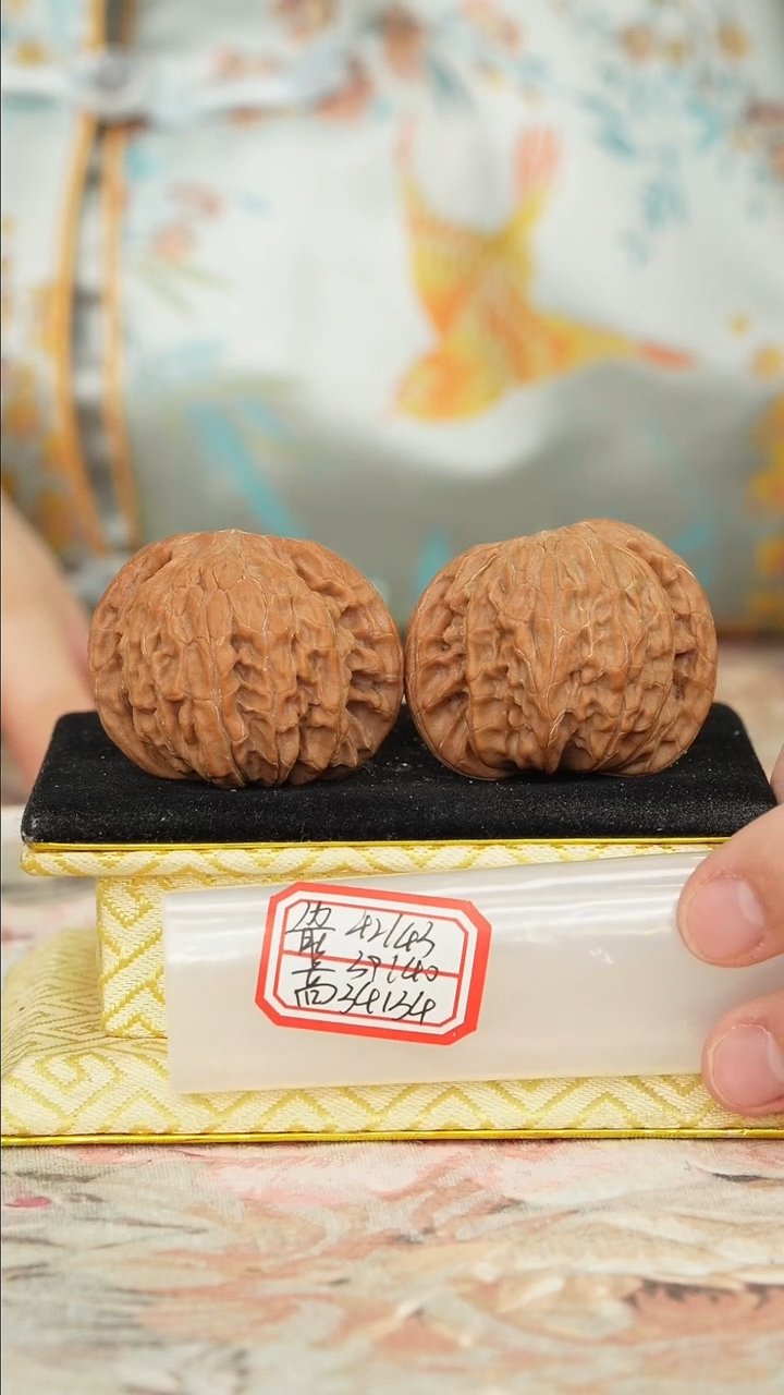 【闪购商品】文玩核桃把件磨盘