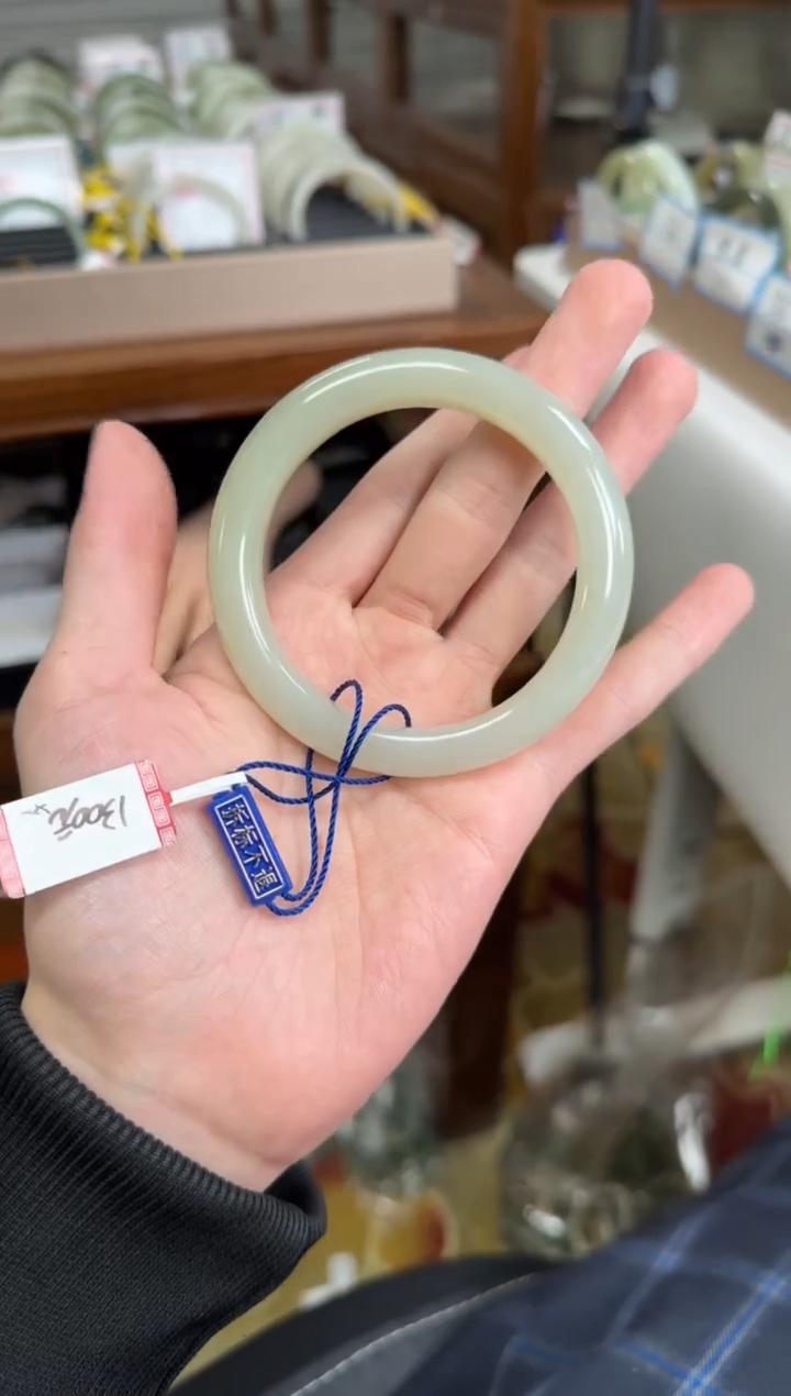 未镶嵌手镯和田玉58