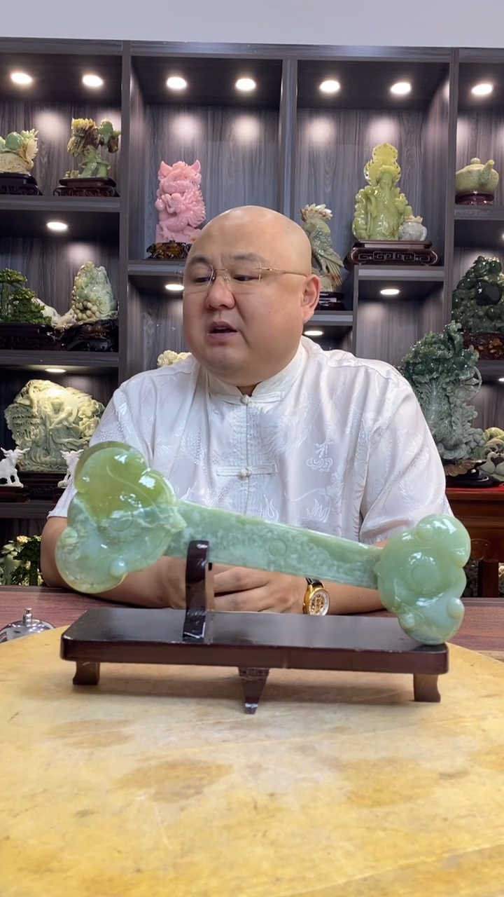 玉￴****￴ 玉岫岩料手工雕刻摆件居家装饰送礼一物一图
