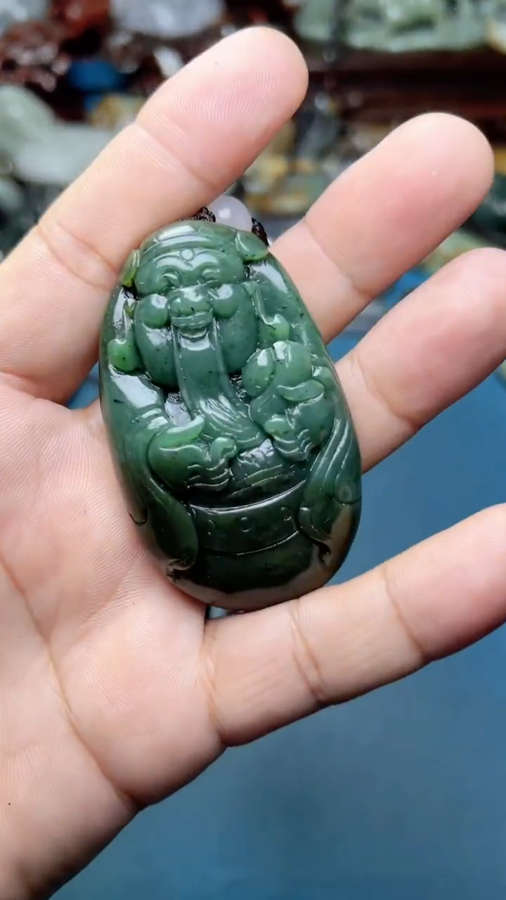未镶嵌和田玉把件-