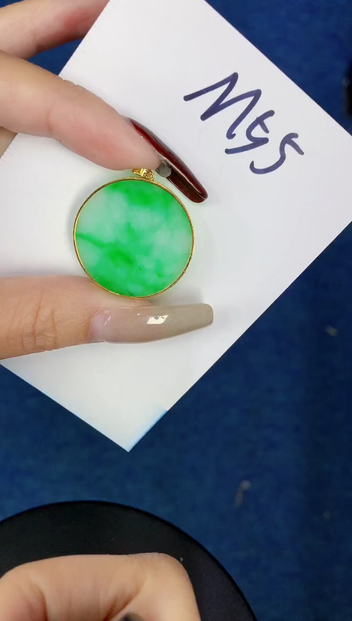 【闪购商品】翡翠颈饰18K金镶嵌0000000000