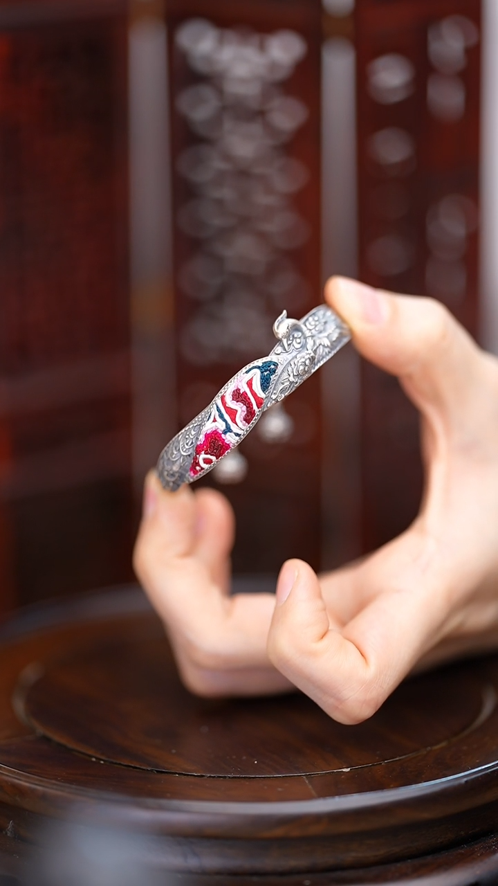【闪购商品】刺绣黔东南苗族刺绣A900