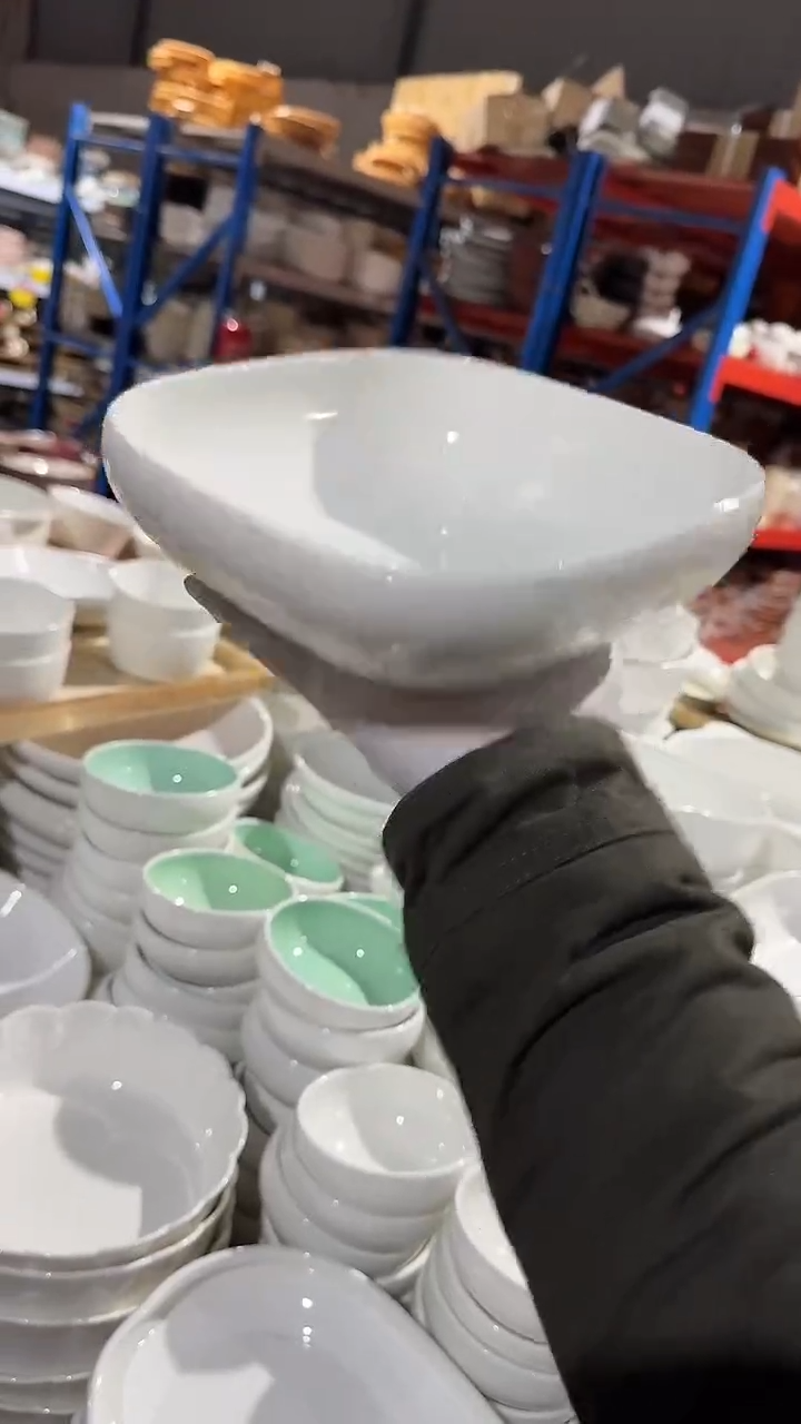 陶瓷胖胖四方碗微瑕 凑满20元包邮