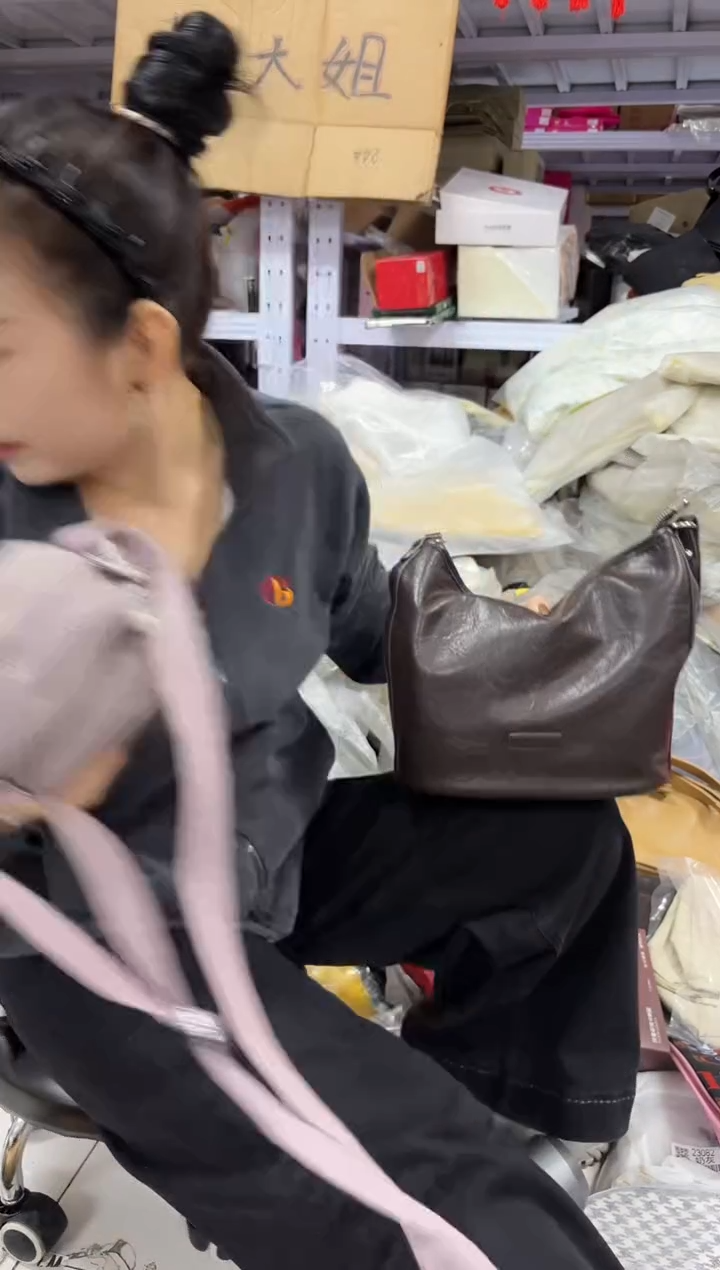 PU上车啦 宝宝们抓紧时间去下方链接拍吧未来洗面奶发两个