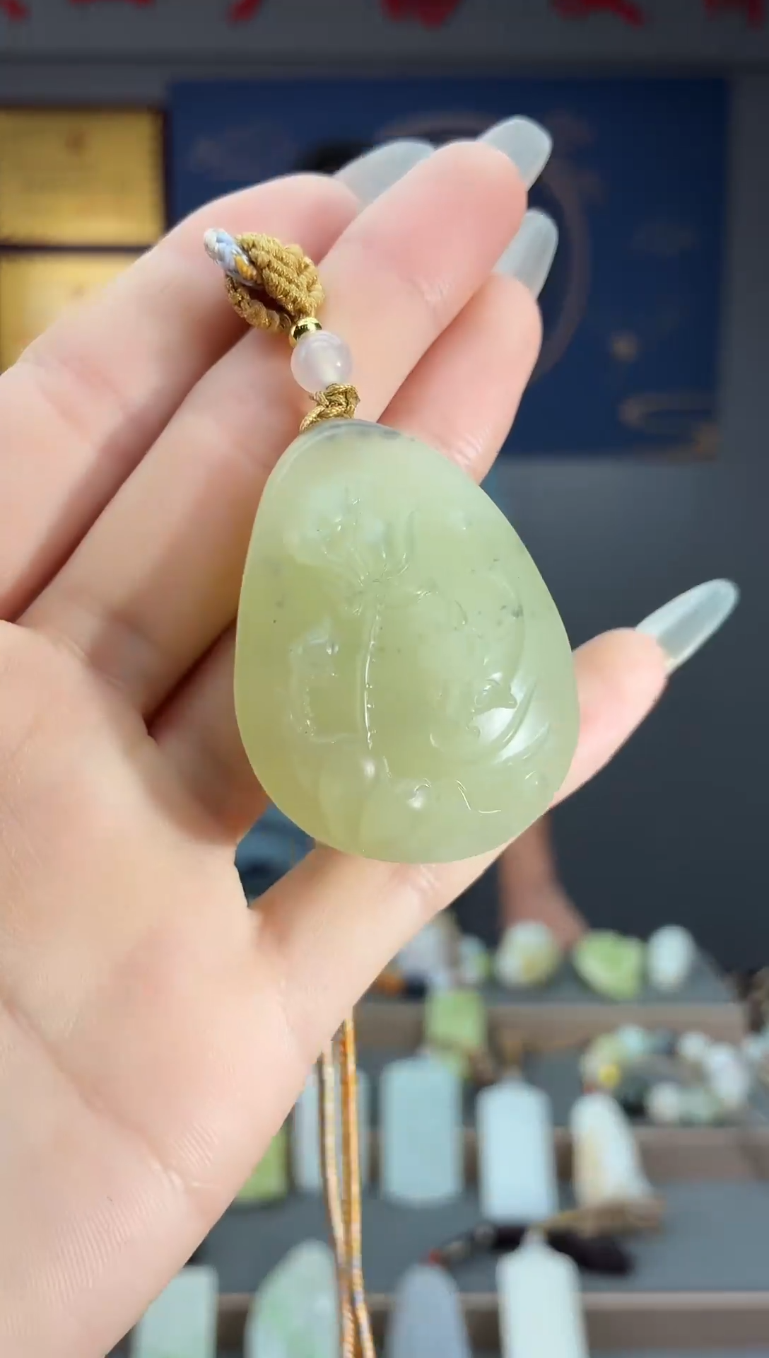 颈饰未镶嵌和田玉1