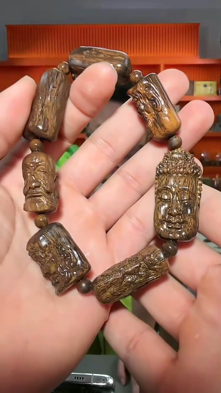 沉香手串181号单圈立体雕多样性发一