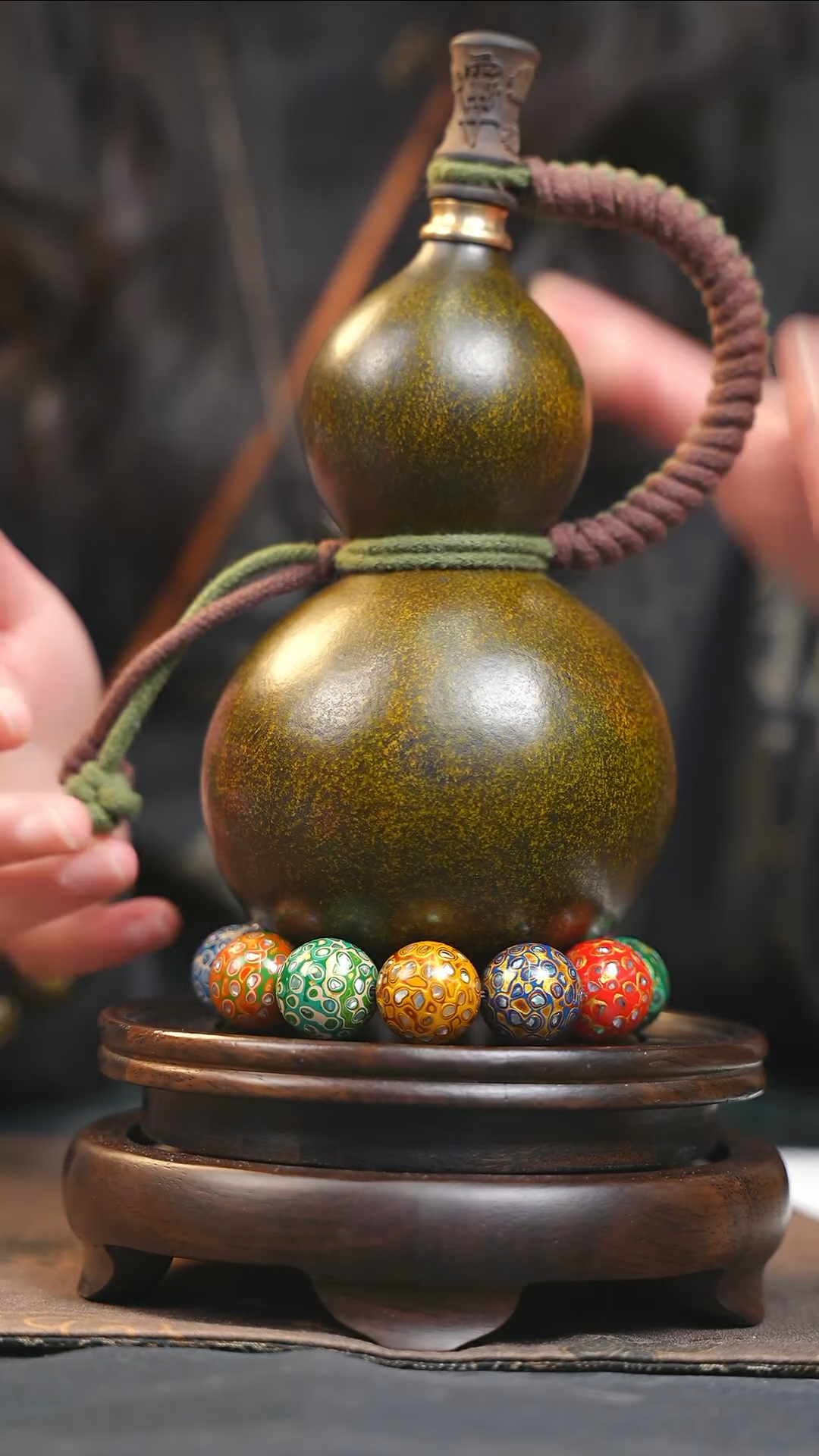 【闪购商品】YR161大漆酒葫芦不包手串及旋转底座