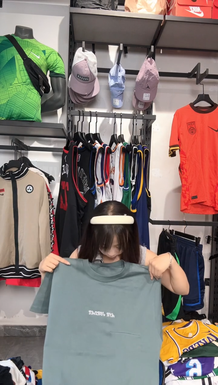 1243 编码 瑕疵款以直播间过款为准 尺码