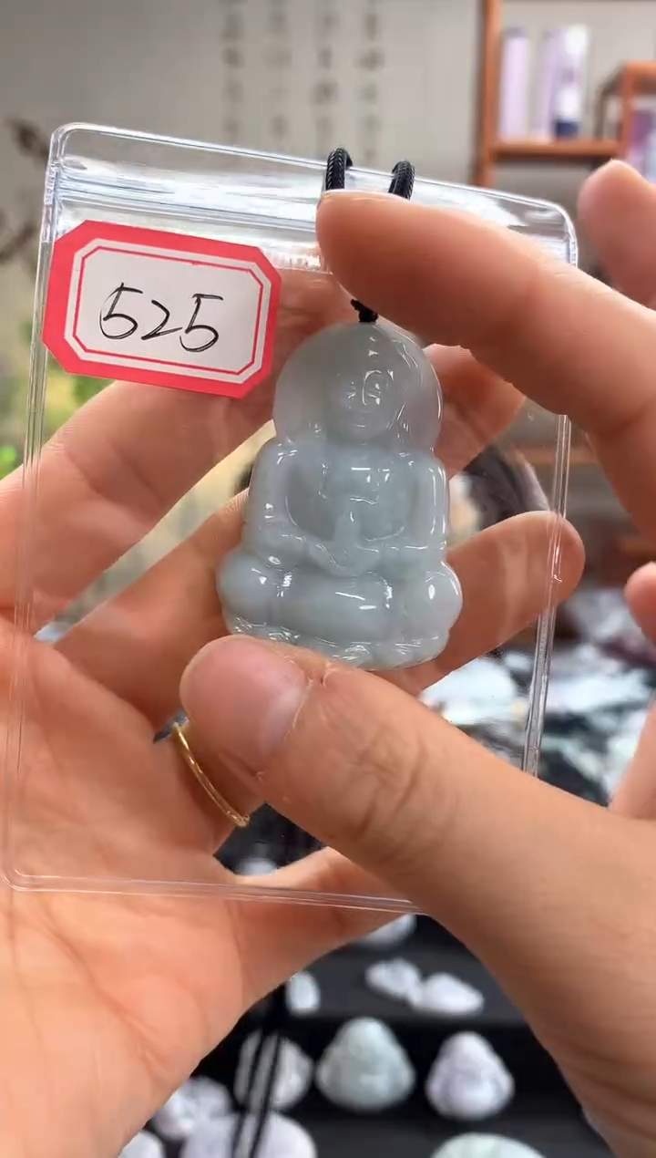 【闪购商品】翡翠颈饰未镶嵌观音525